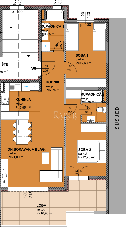 Moderno appartamento con due camere da letto e ampia loggia nel cuore di Makarska