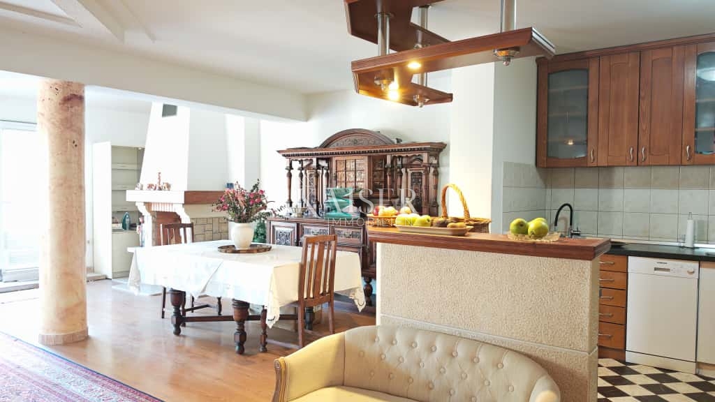 Appartamento Pula, 156,53m2