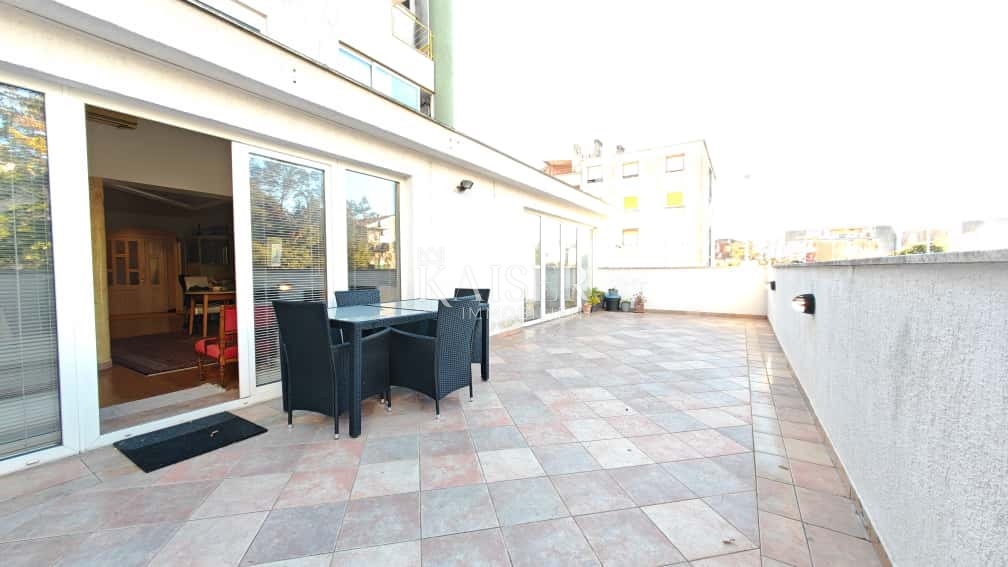 Appartamento Pula, 156,53m2