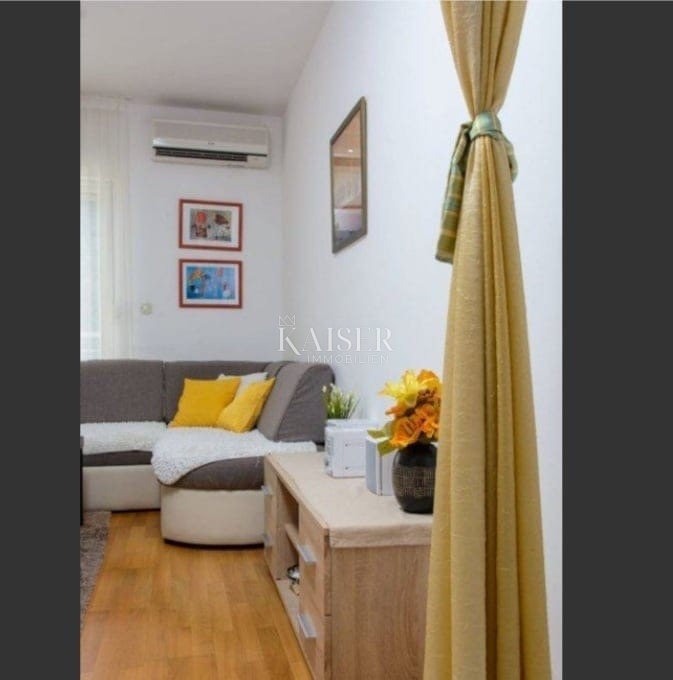 Trogir, Ciovo - appartamento 47 m2 con vista mare