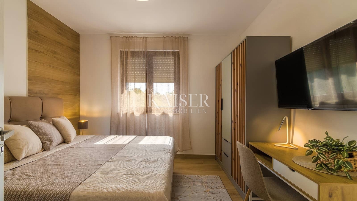 Istria, Svetvincenat - moderna casa bifamiliare con piscina