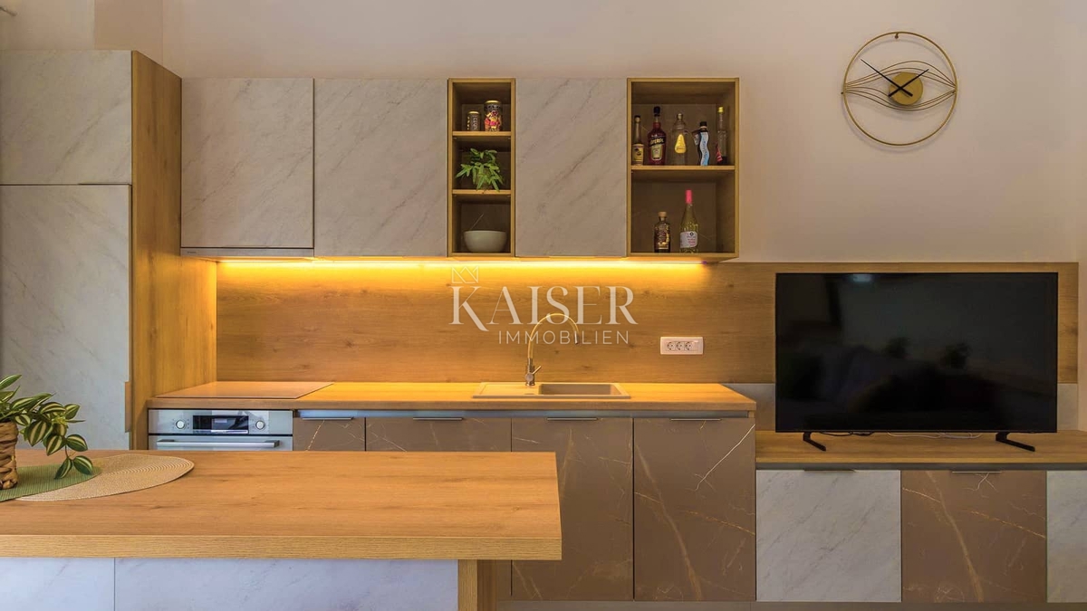 Istria, Svetvincenat - moderna casa bifamiliare con piscina