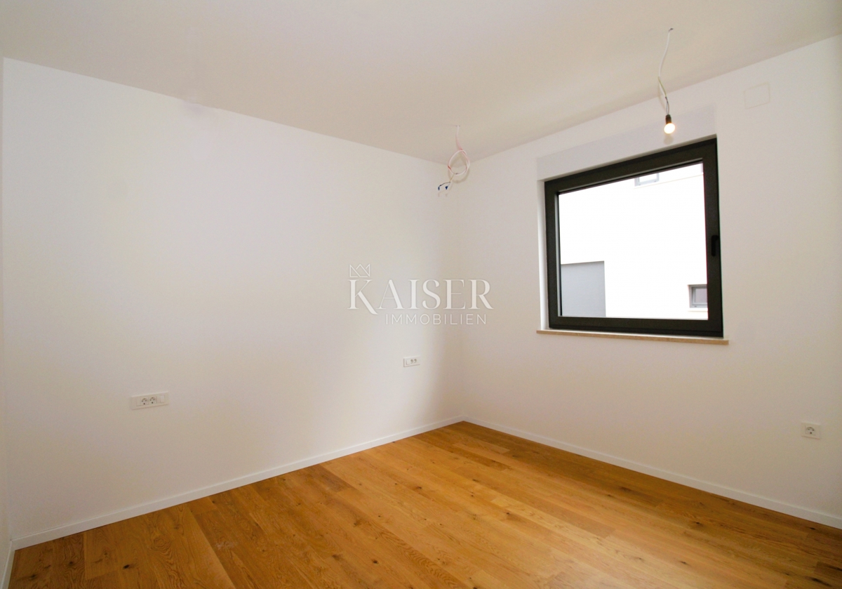 Istria, Rovigno - appartamento moderno a due piani di 118 m2 con garage