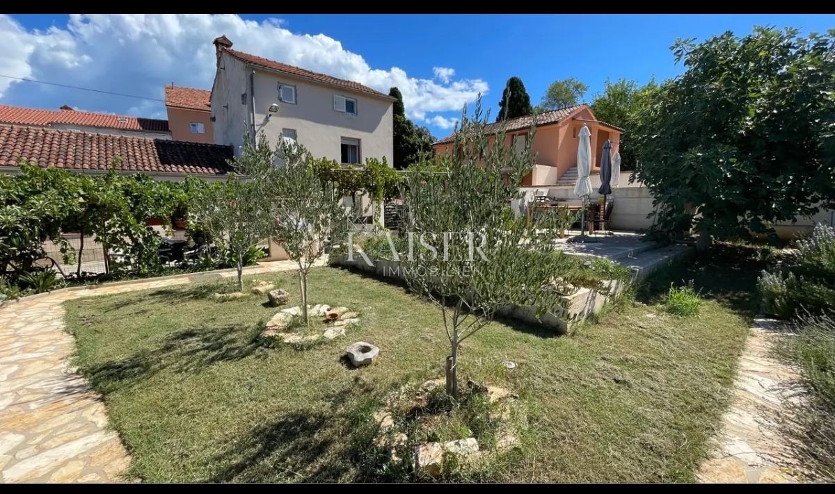 Istria, Vinkuran - casa bifamiliare con vista mare