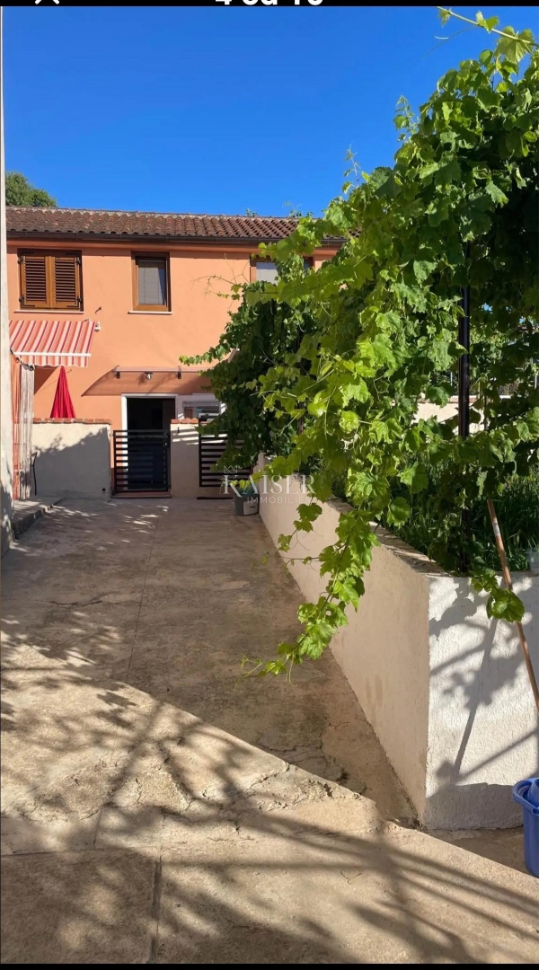 Istria, Vinkuran - casa bifamiliare con vista mare