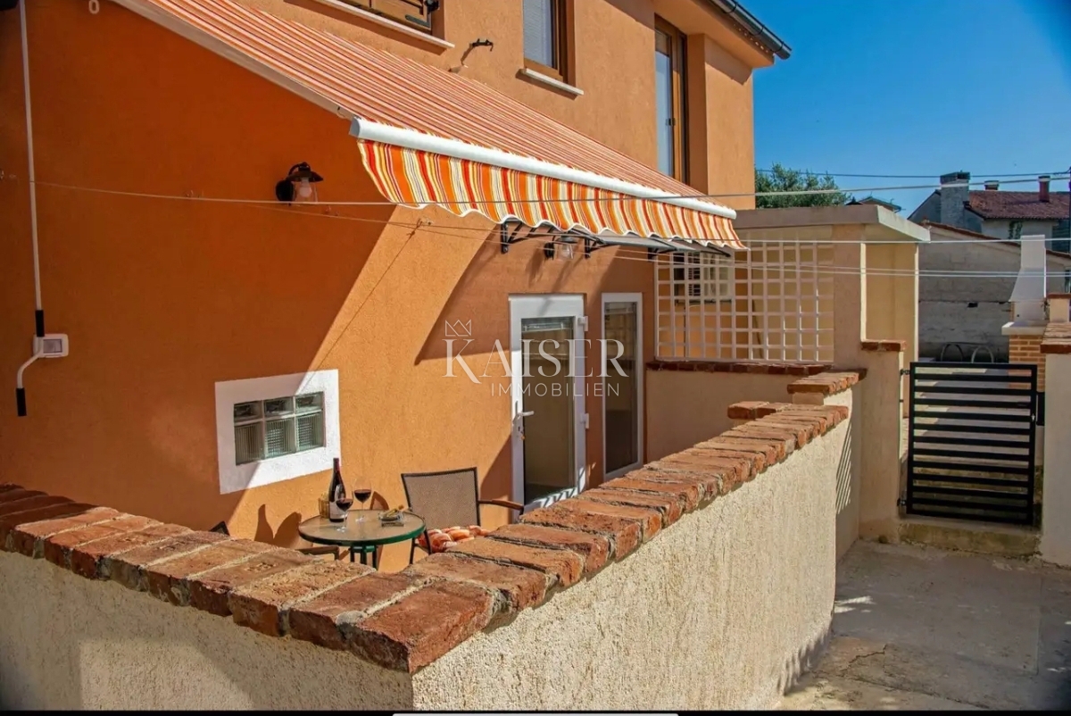 Istria, Vinkuran - casa bifamiliare con vista mare