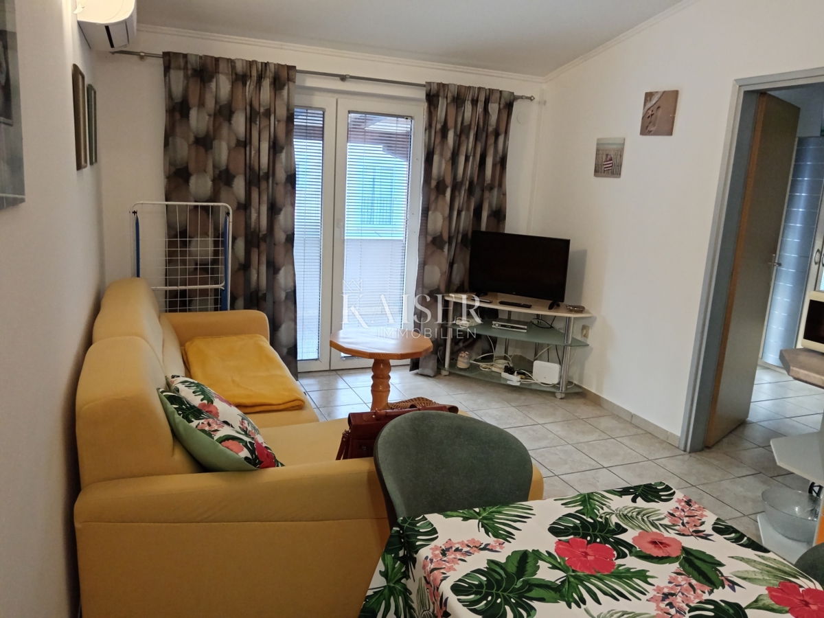 Istria - Medolino, appartamento al 1° piano con ampia terrazza e bella disposizione