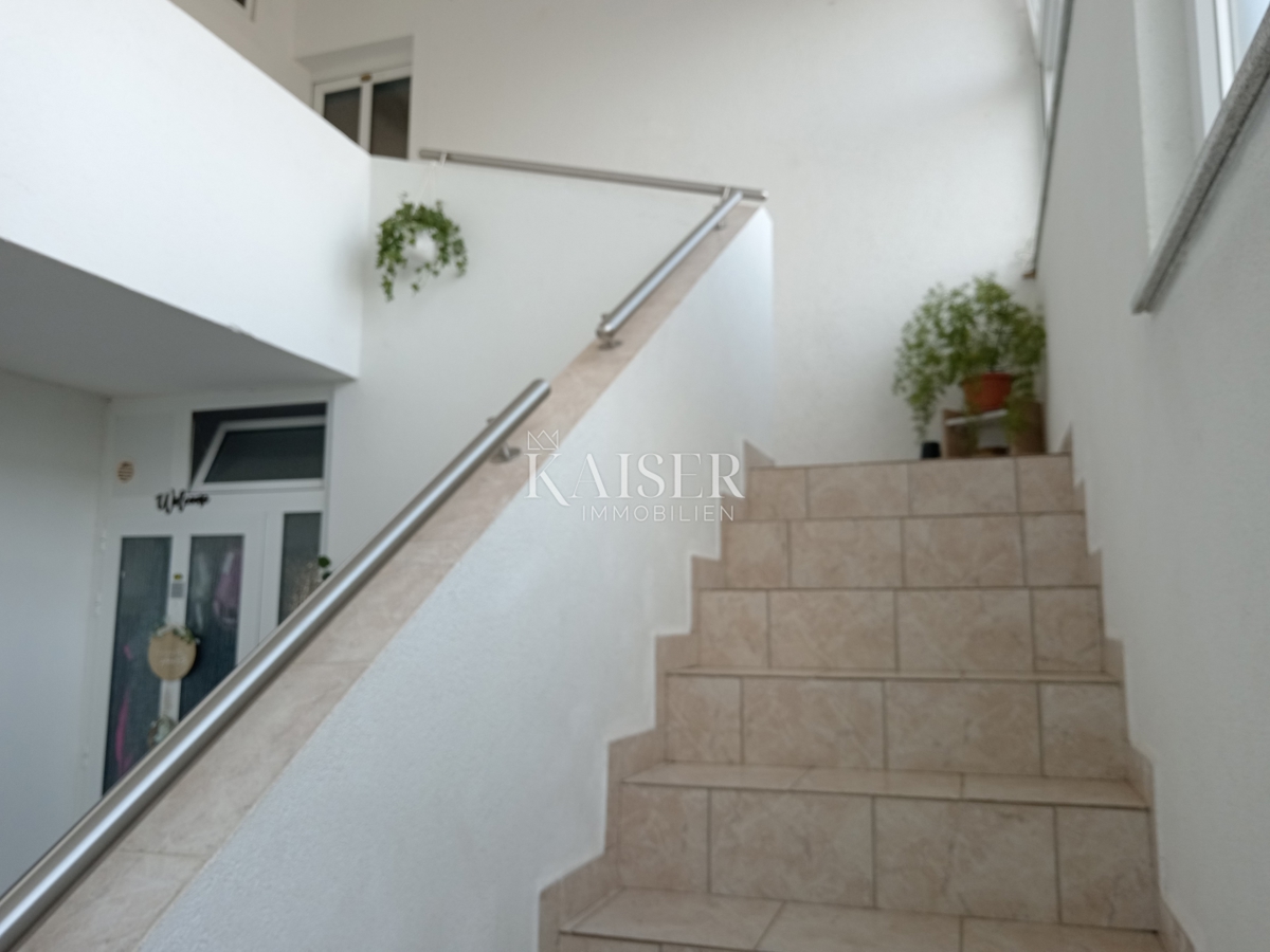 Istria - Medolino, appartamento al 1° piano con ampia terrazza e bella disposizione