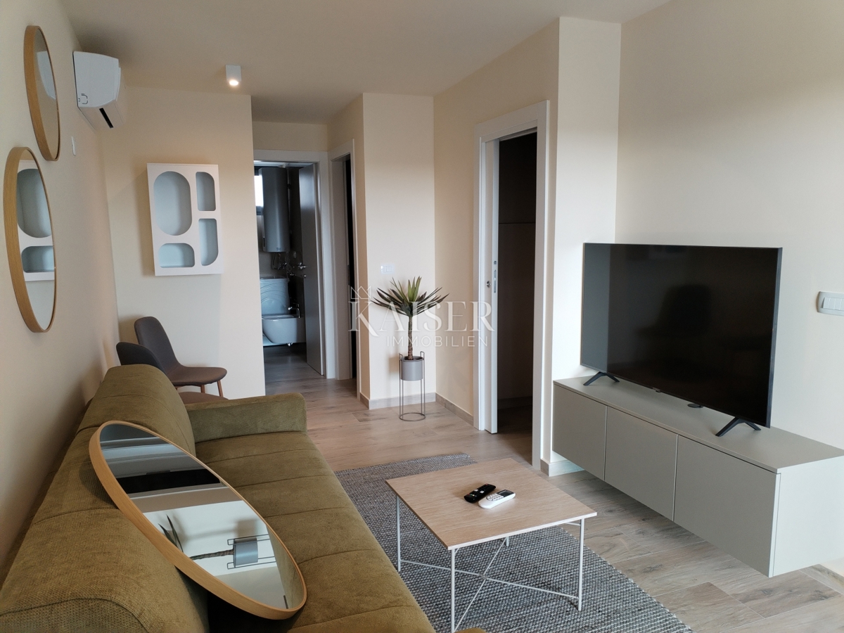 Istria, zona Umago, appartamento 71m2, vista mare