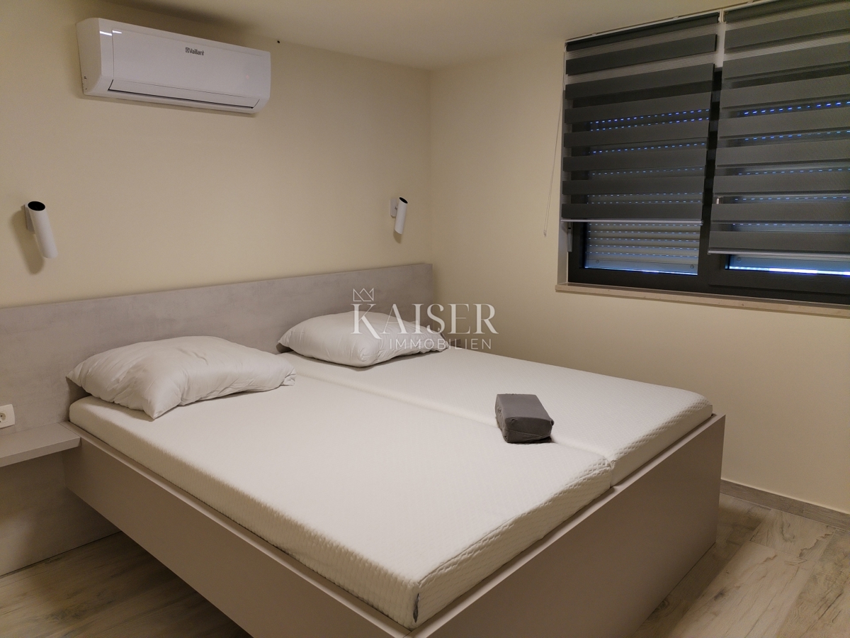 Istria, zona Umago, appartamento 71m2, vista mare