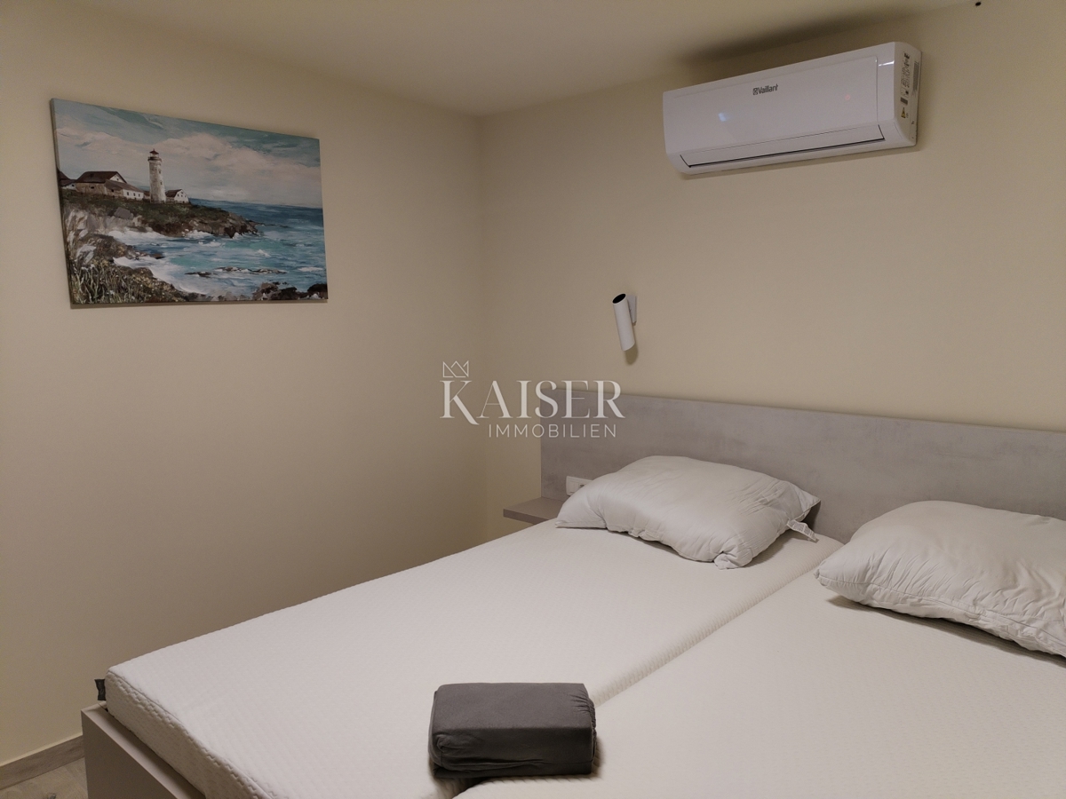 Istria, zona Umago, appartamento 71m2, vista mare