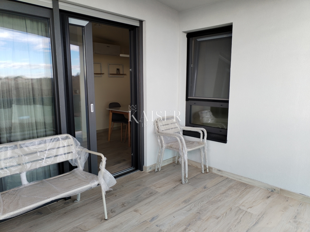 Istria, zona Umago, appartamento 71m2, vista mare