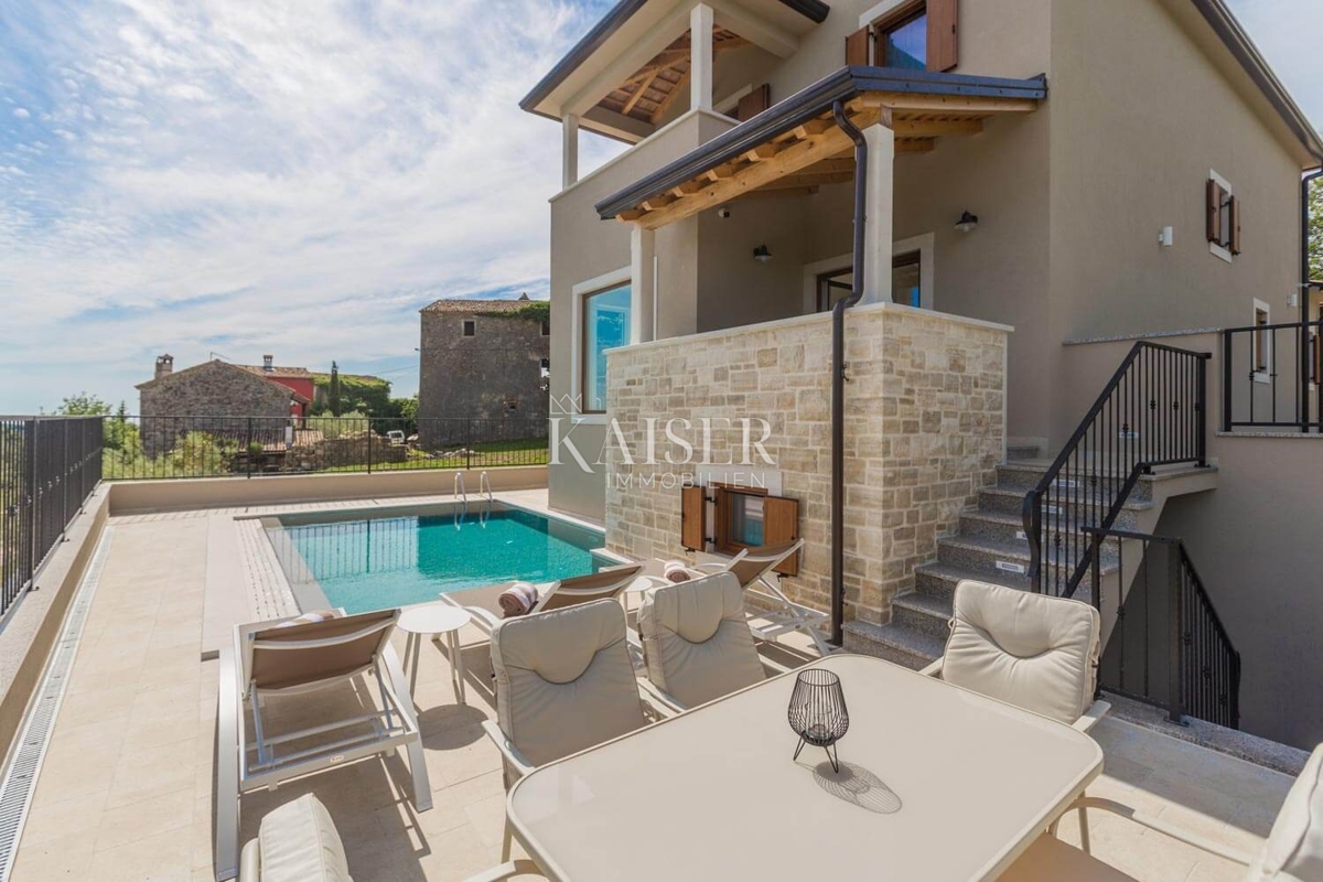 Istria, Buie - Casa 150m2 con piscina e vista mare