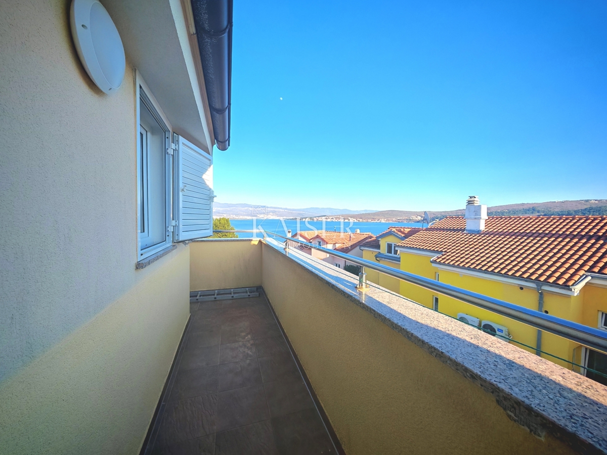 Isola di Krk, Čižići - appartamento con due camere da letto 55m2, a soli 60m dal mare