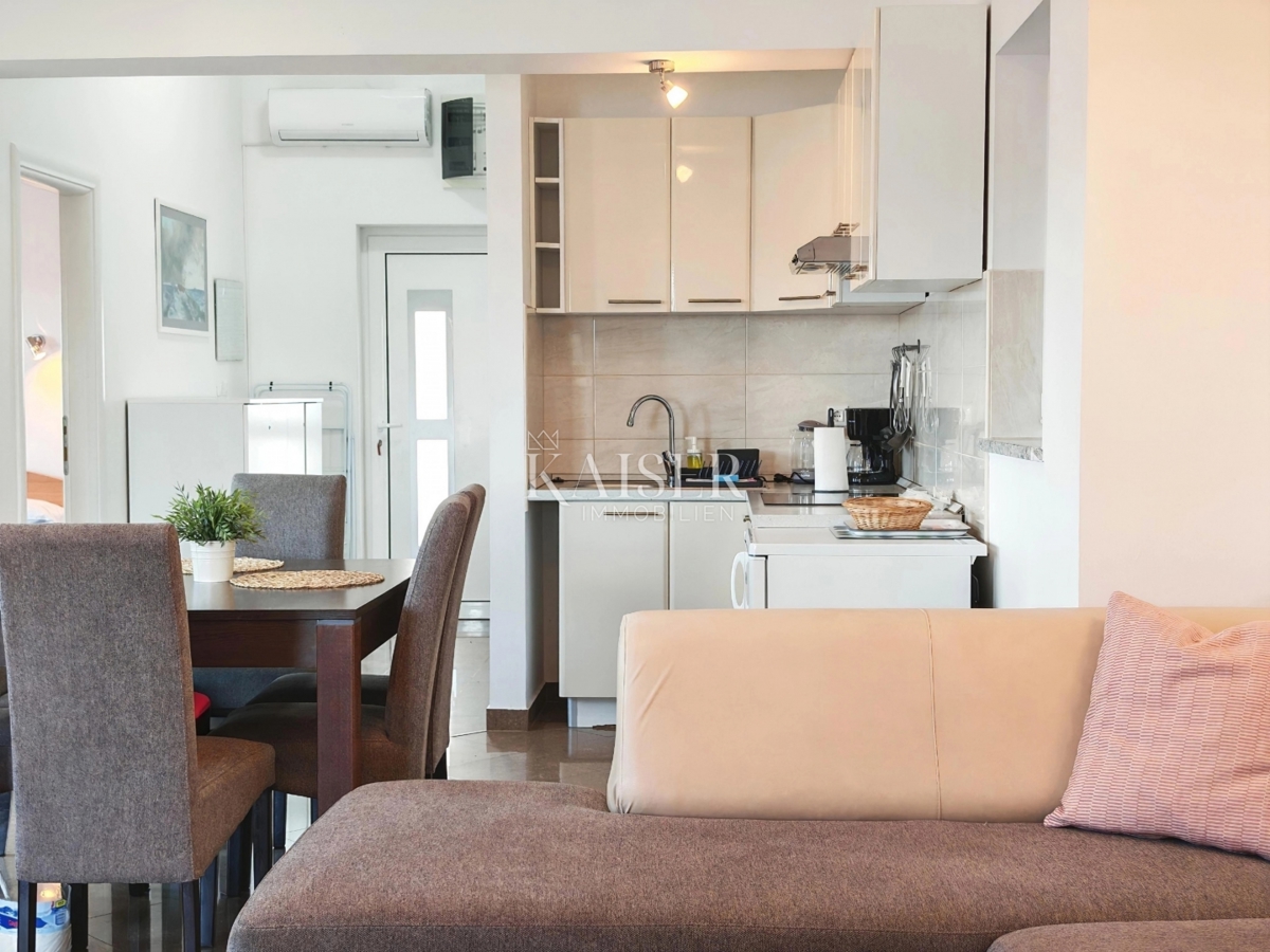 Isola di Krk, Čižići - appartamento con due camere da letto 55m2, a soli 60m dal mare