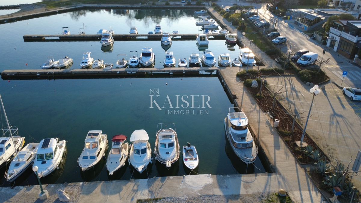 Isola di Krk, Čižići - appartamento con due camere da letto 55m2, a soli 60m dal mare