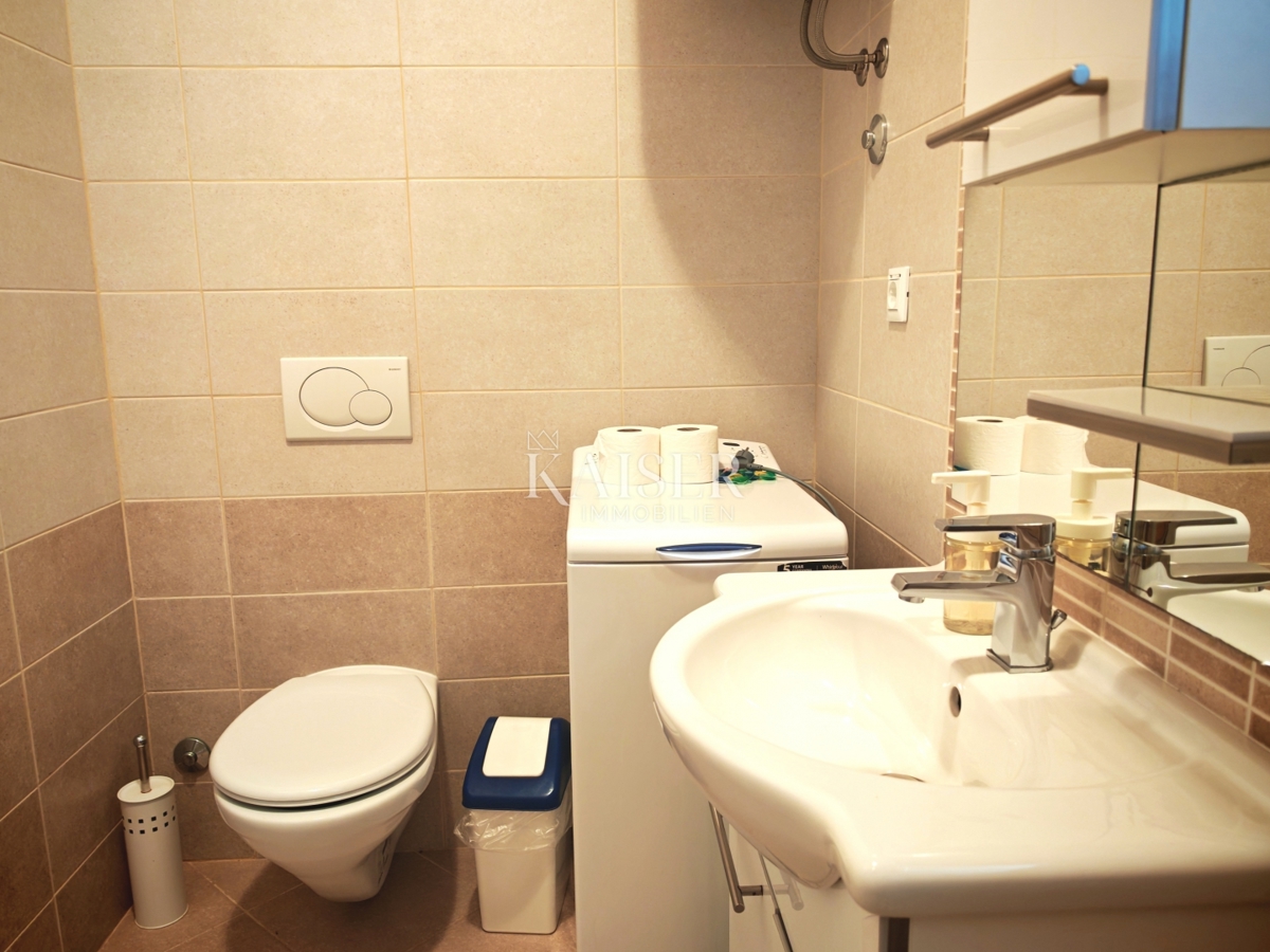 Isola di Krk, Čižići - appartamento con due camere da letto 55m2, a soli 60m dal mare