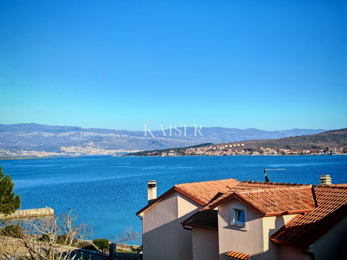 Isola di Krk, Čižići - appartamento con due camere da letto 55m2, a soli 60m dal mare