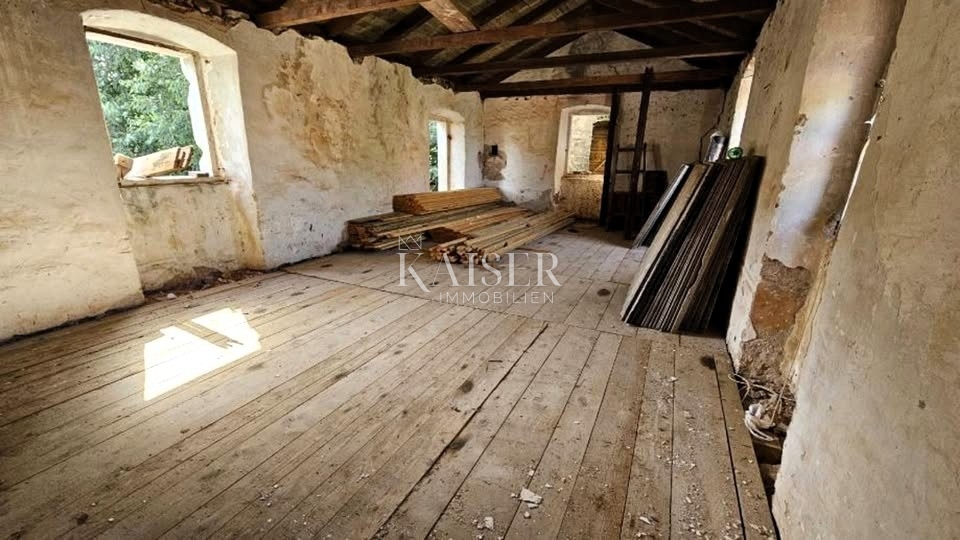 Zara - Lukoran casa in pietra da ristrutturare 94 m2
