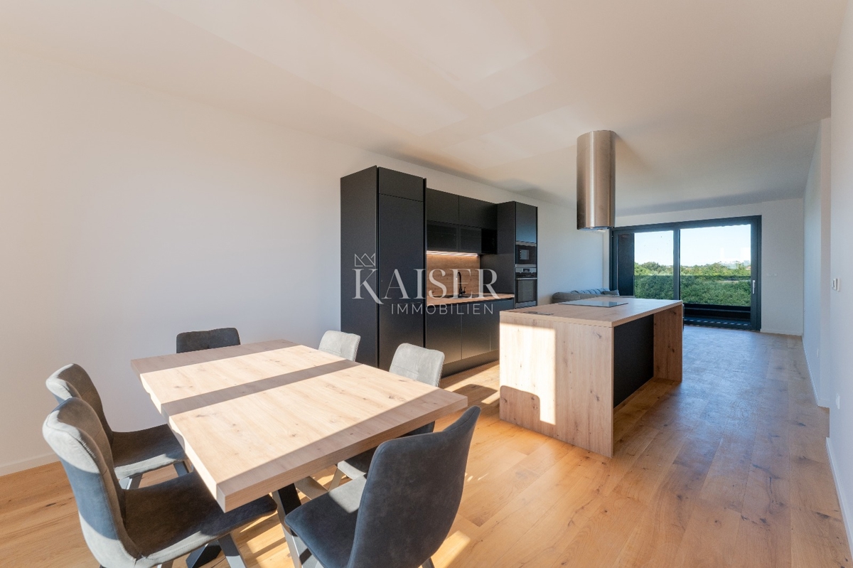 Istria, Pola - attico esclusivo in un nuovo edificio