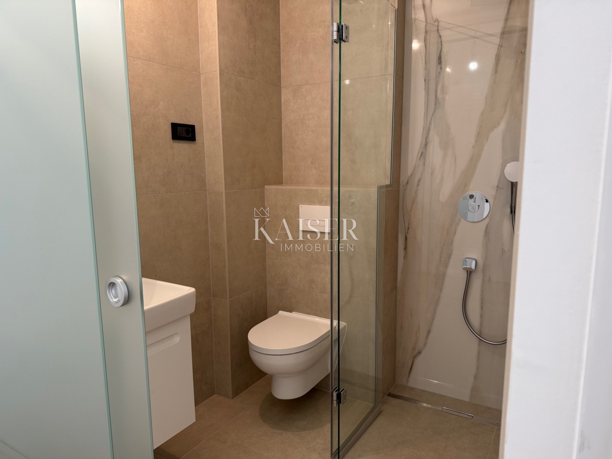 Opatija, Lovran - appartamento in un edificio nuovo con una splendida vista e giardino