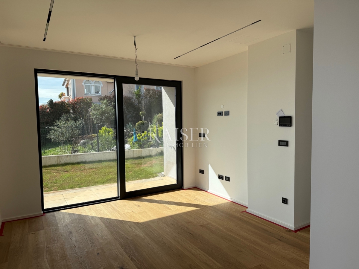 Opatija, Lovran - appartamento in un edificio nuovo con una splendida vista e giardino
