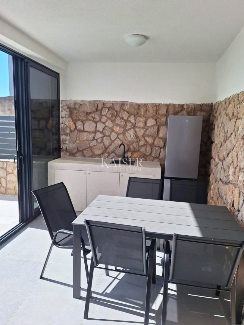 Isola di Krk, Omišalj - appartamento moderno di 67 m2 a soli 250 m dal mare