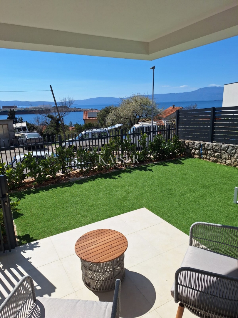 Isola di Krk, Omišalj - appartamento moderno di 67 m2 a soli 250 m dal mare