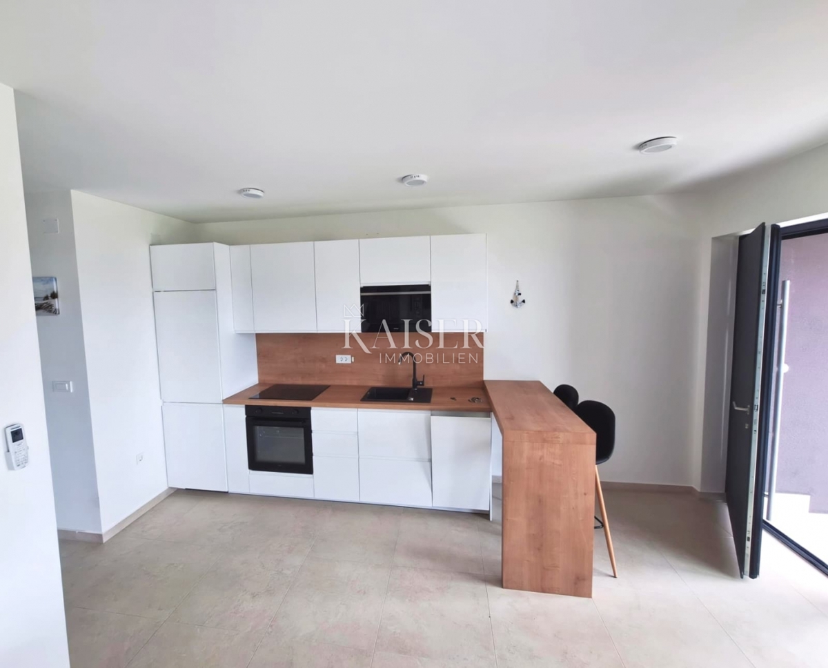 Isola di Krk, Omišalj - appartamento moderno di 67 m2 a soli 250 m dal mare