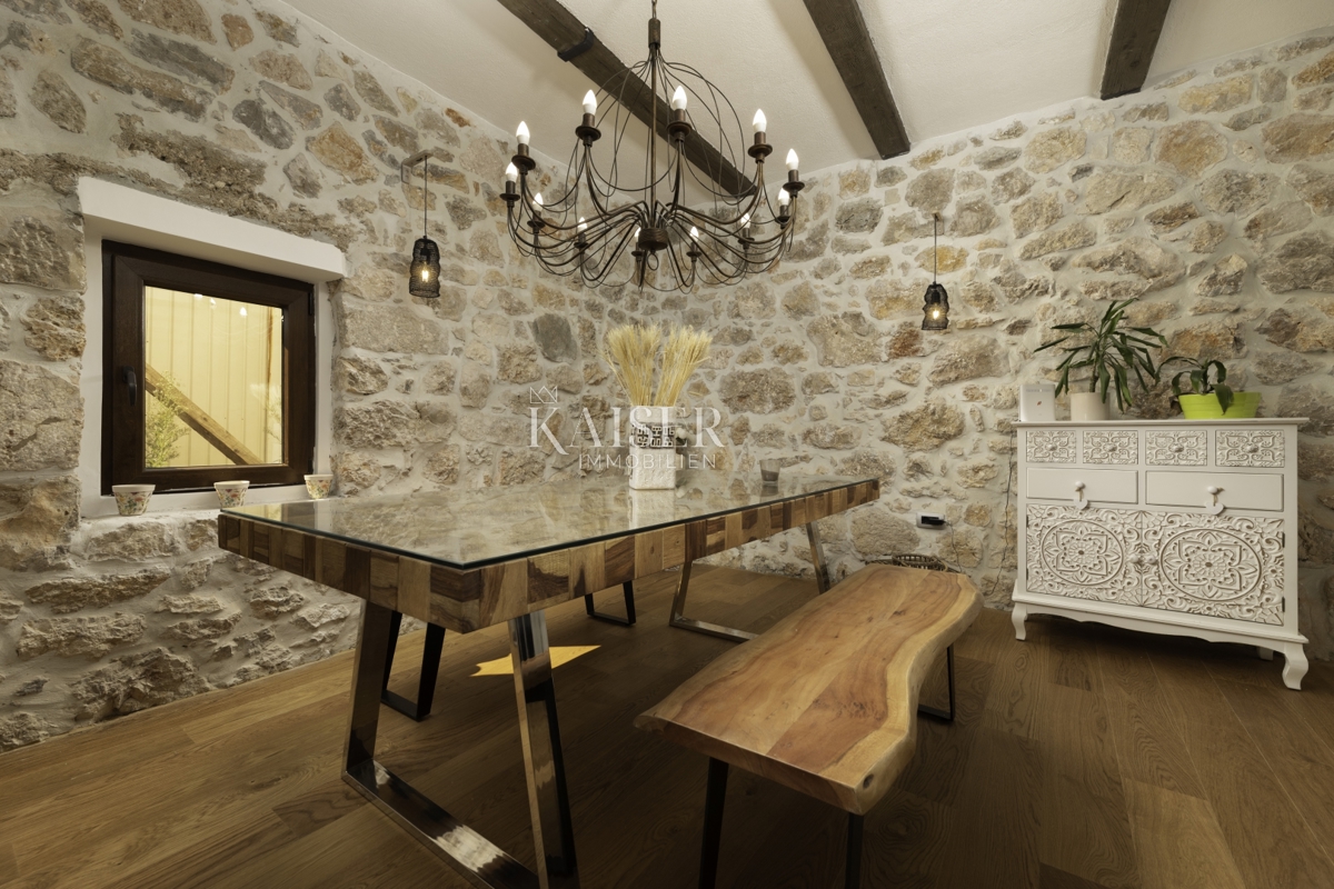 Casa Risika, Vrbnik, 257m2