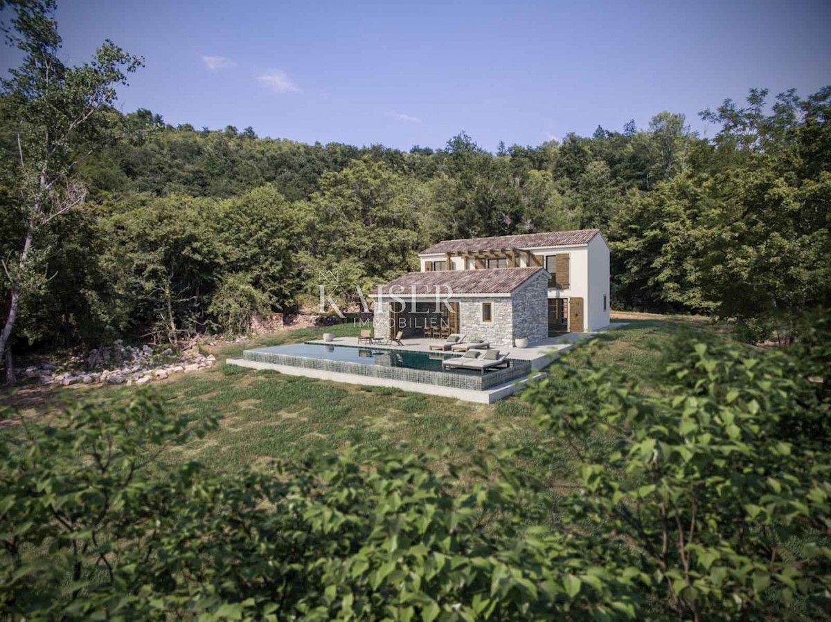 Istria, Kotli - casa in costruzione con grande terreno di 2400 m2 + 5100 m2