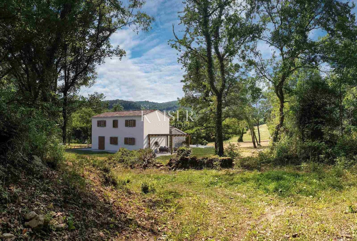 Istria, Kotli - casa in costruzione con grande terreno di 2400 m2 + 5100 m2