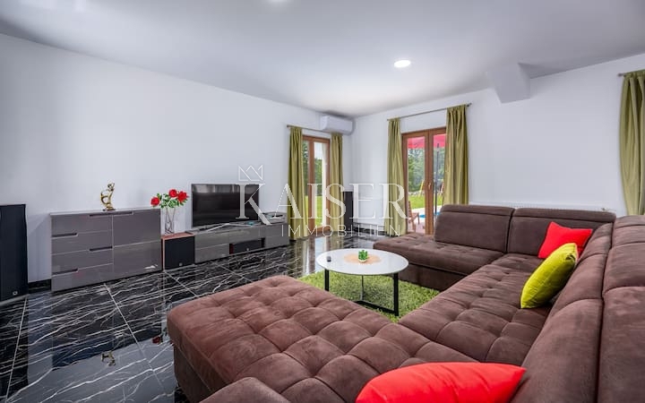 Casa Trviž, Pazin - Okolica, 300m2