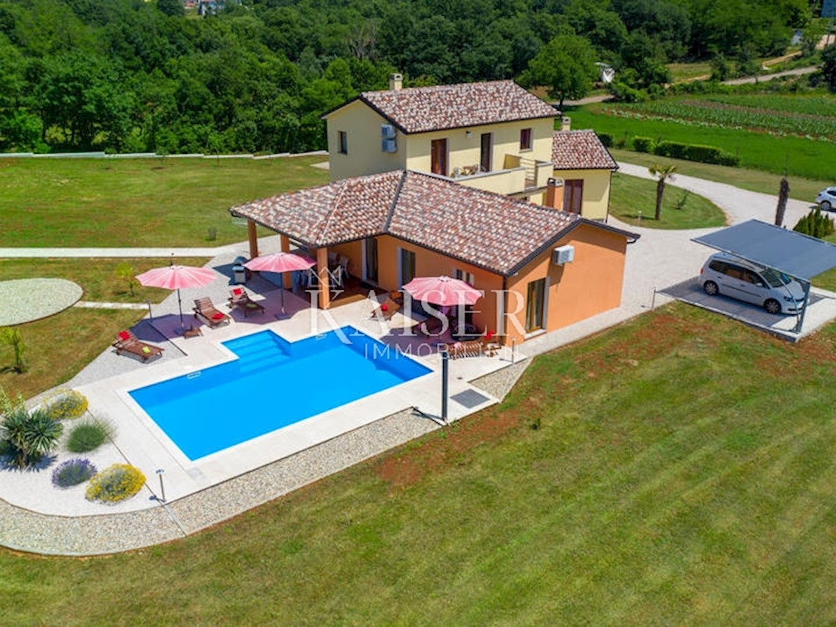 Casa Trviž, Pazin - Okolica, 300m2