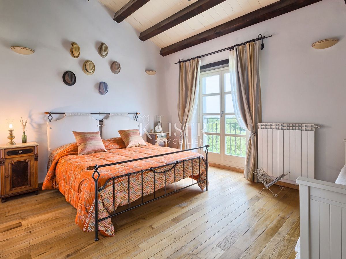 Istria - Tinjan - Casa mediterranea con piscina, 215 m2