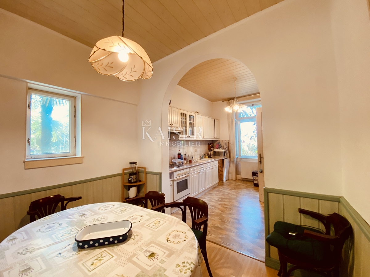 Opatija – Appartamento al piano terra di una villa austro-ungarica, 2a fila al mare