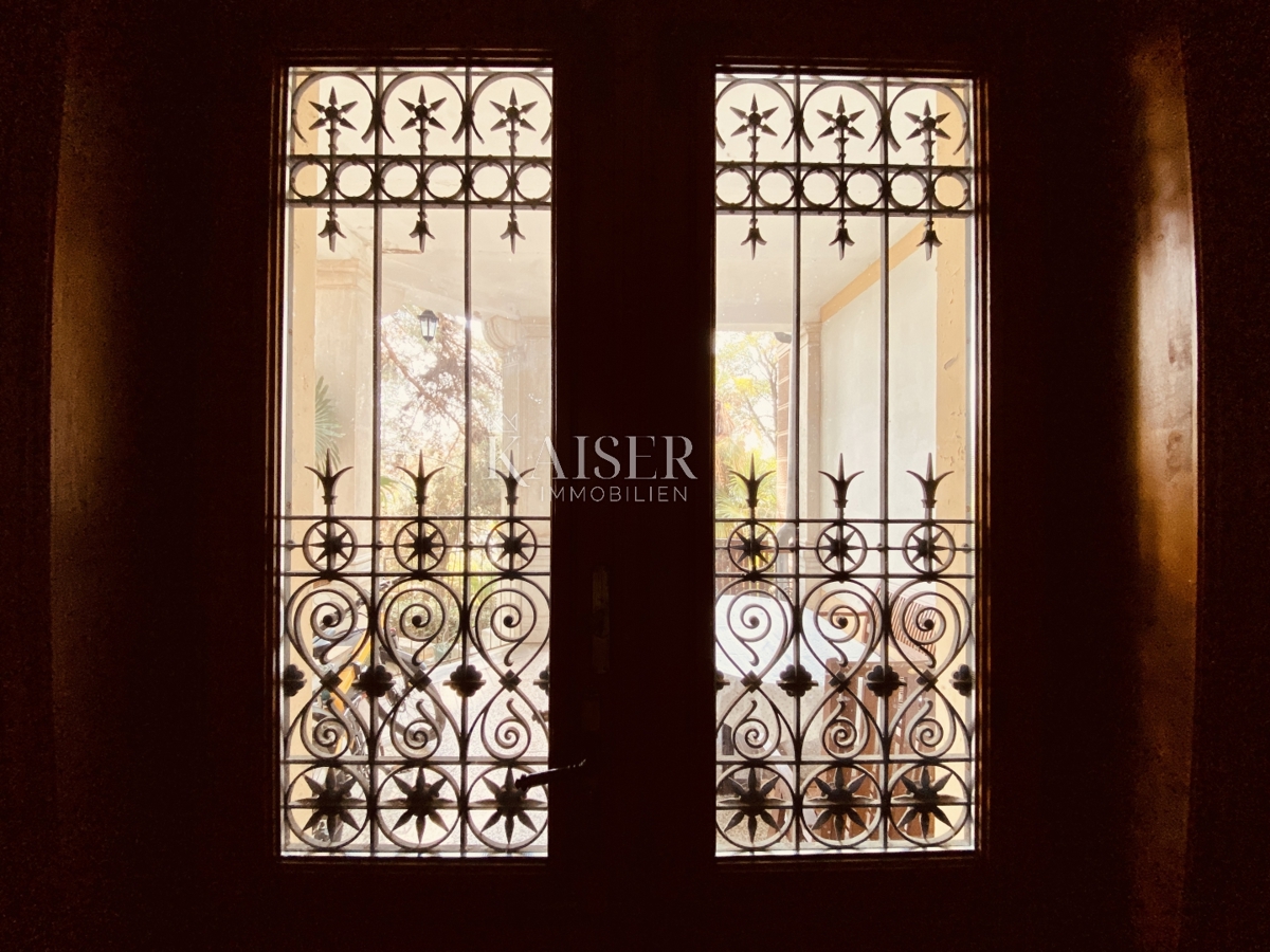 Opatija – Appartamento al piano terra di una villa austro-ungarica, 2a fila al mare