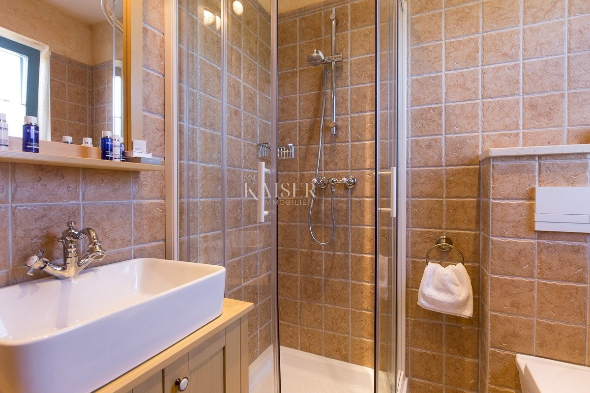 Isola di Krk, Dobrinj, dintorni - villa di lusso 180m2
