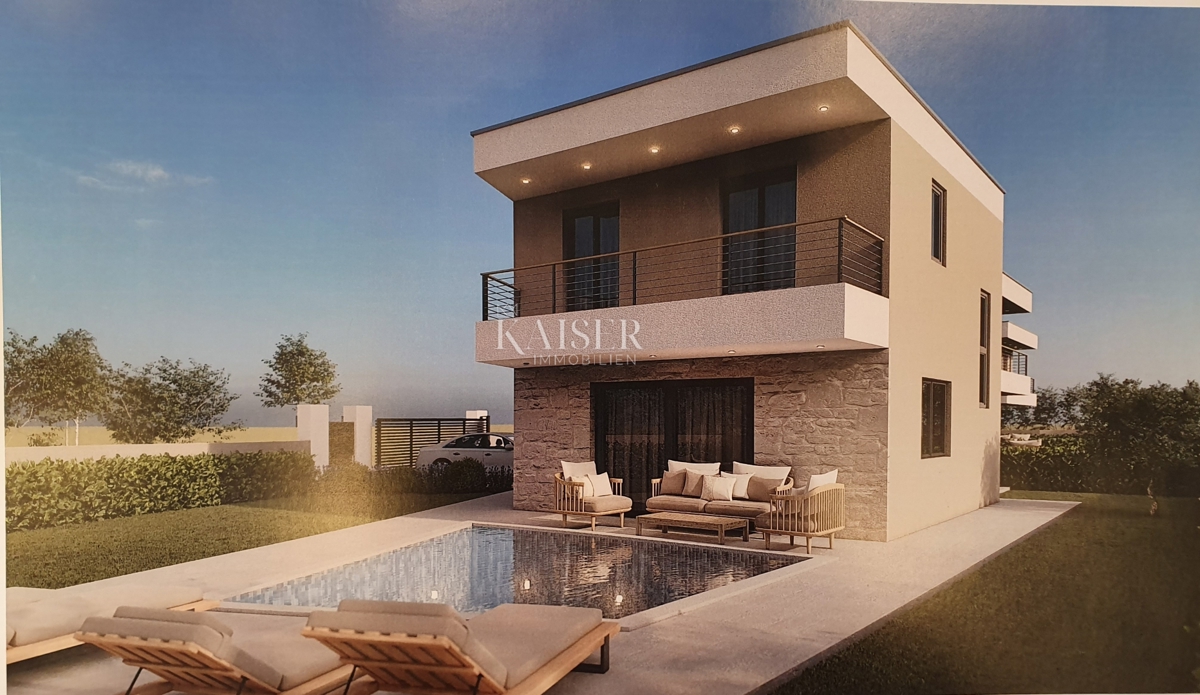 Istria - Parenzo, casa con piscina 