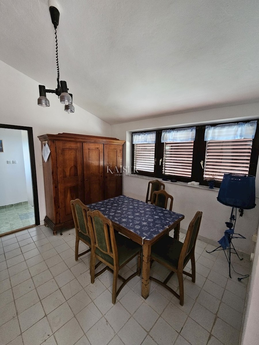 Novi Vinodolski, Klenovica - Villa da ristrutturare 322m2