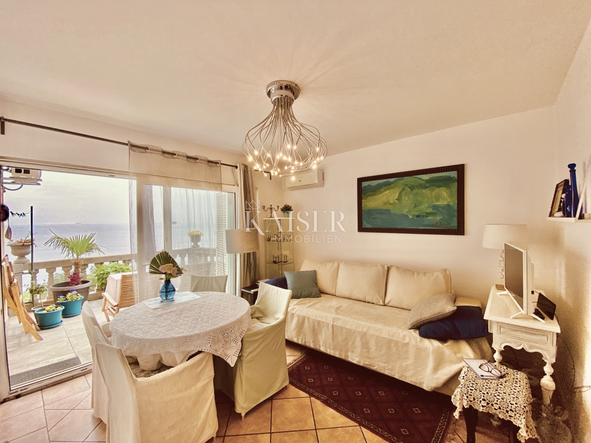 Abbazia – Possibile scambio! Intero piano + mansarda di una villa storica a 100 m dal mare