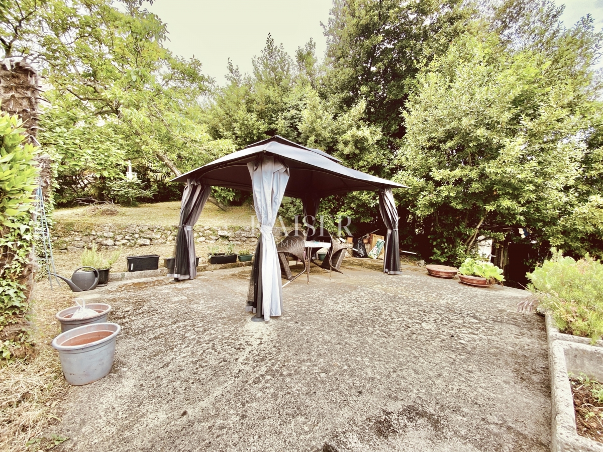 Abbazia – Possibile scambio! Intero piano + mansarda di una villa storica a 100 m dal mare