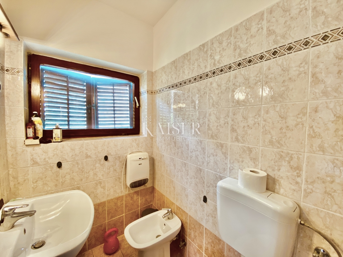 Abbazia – Possibile scambio! Intero piano + mansarda di una villa storica a 100 m dal mare