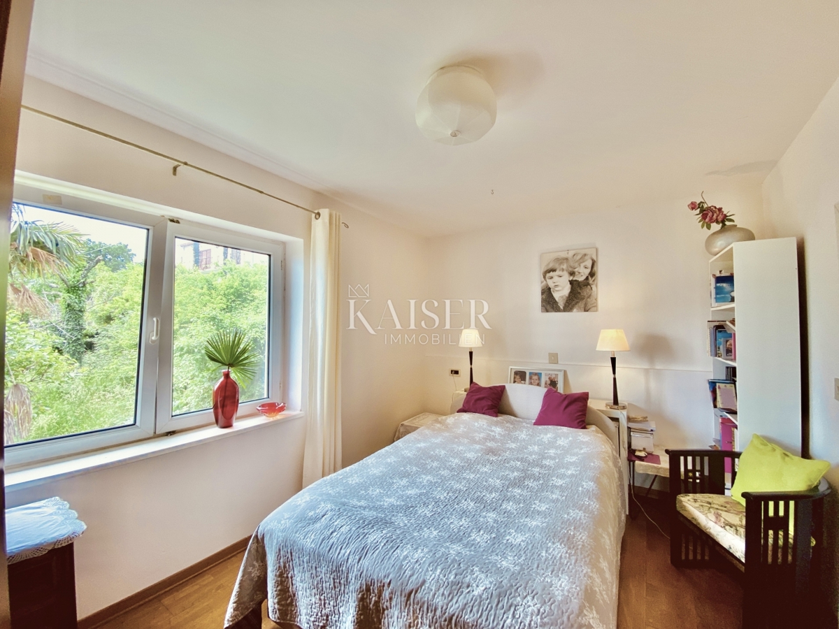 Abbazia – Possibile scambio! Intero piano + mansarda di una villa storica a 100 m dal mare