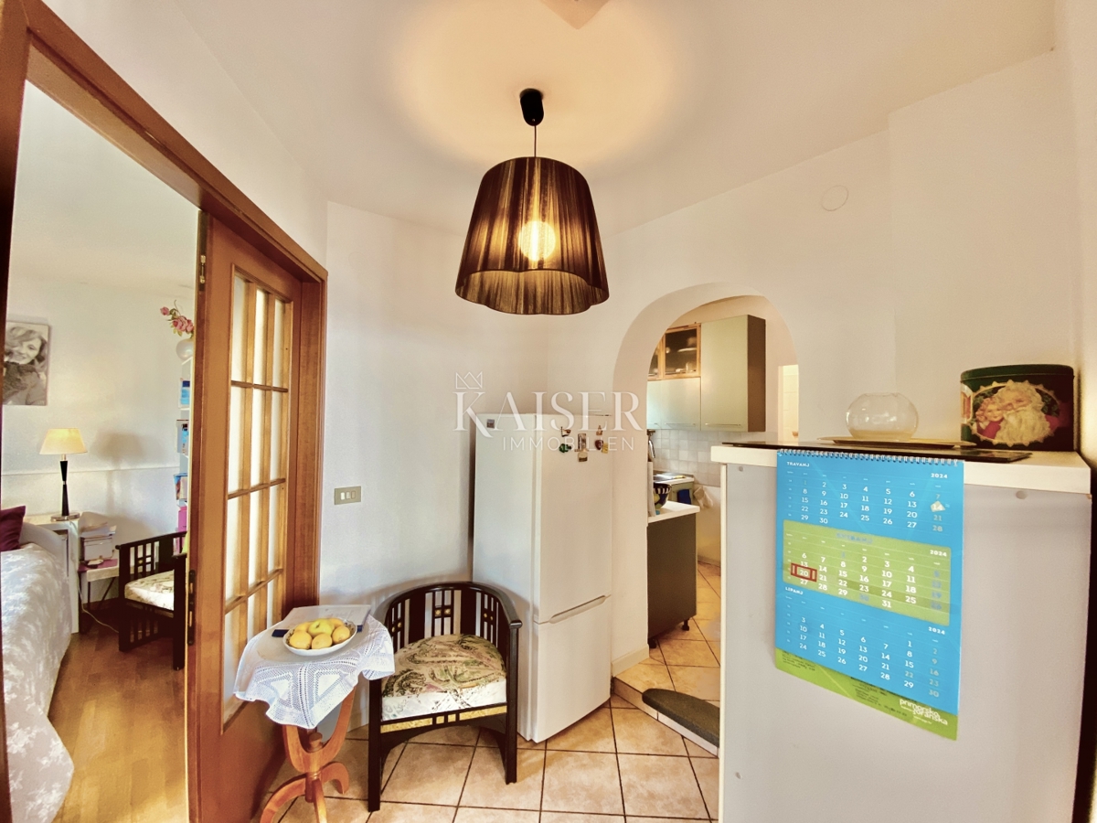 Abbazia – Possibile scambio! Intero piano + mansarda di una villa storica a 100 m dal mare