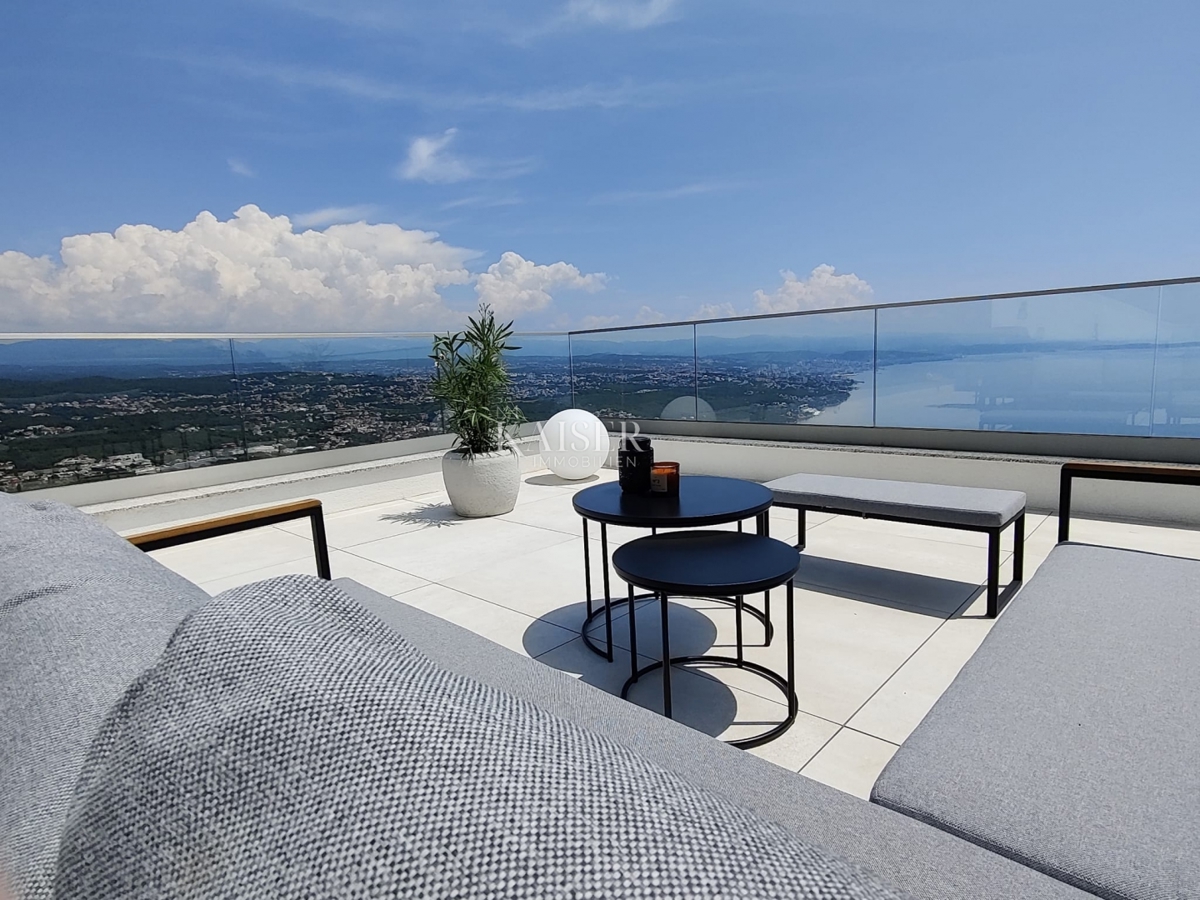 Riviera di Opatija, una villa unica con una vista spettacolare sul mare e sulla città