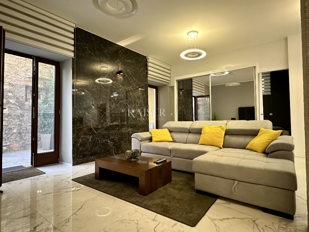 Istria - Parenzo, casa in centro a 50 m dal mare