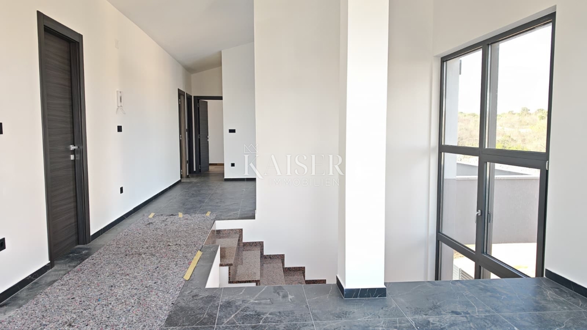 Krk, Isola di Krk - Attico 91m2 con vista mare   