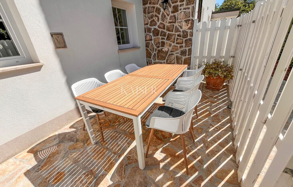 Ville Kornić, Krk, 110,23m2