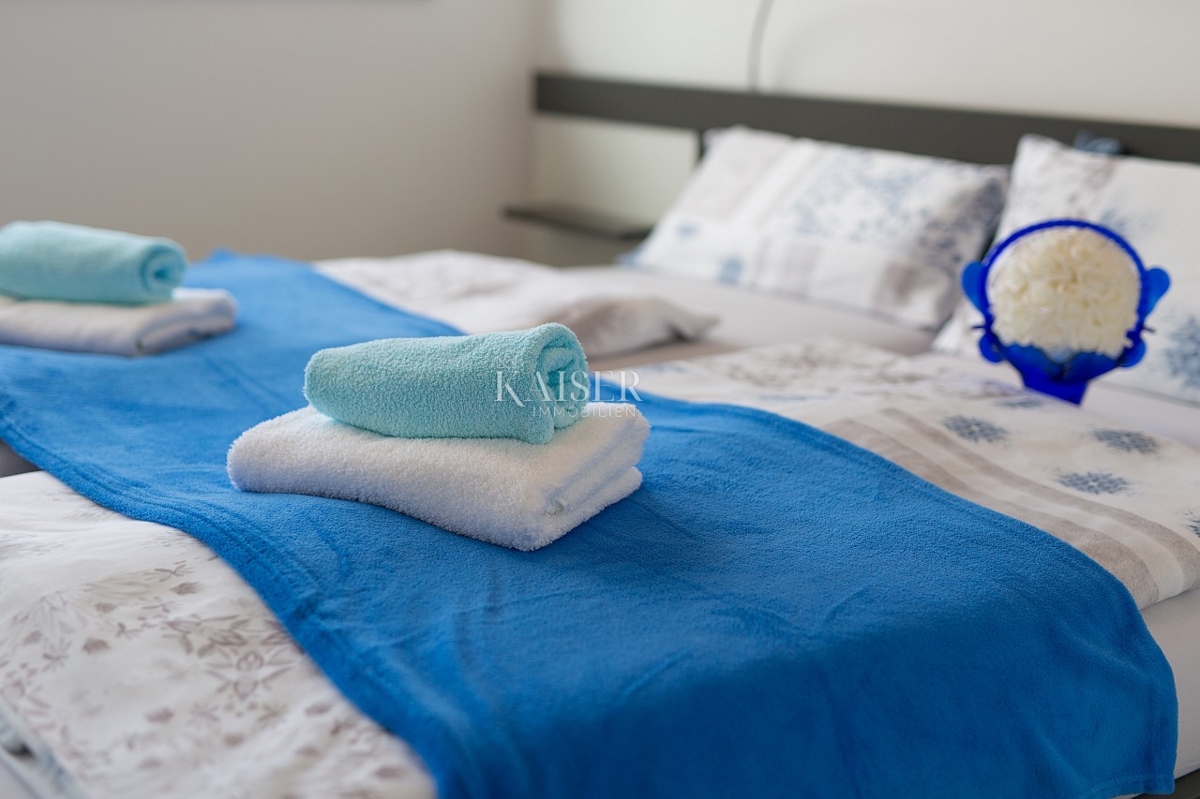 Dintorni di Krka - villa 410m2 con piscina e vista mare